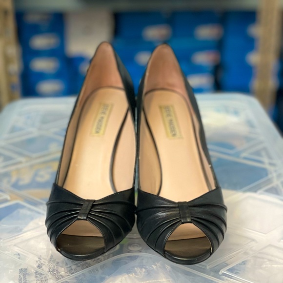 Steve Madden peep toe black heel - Picture 3 of 4